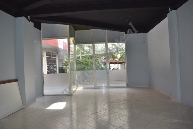 Commercial space for rent in Loni Ligori street in Tirana.
It is located on the ground floor of a n